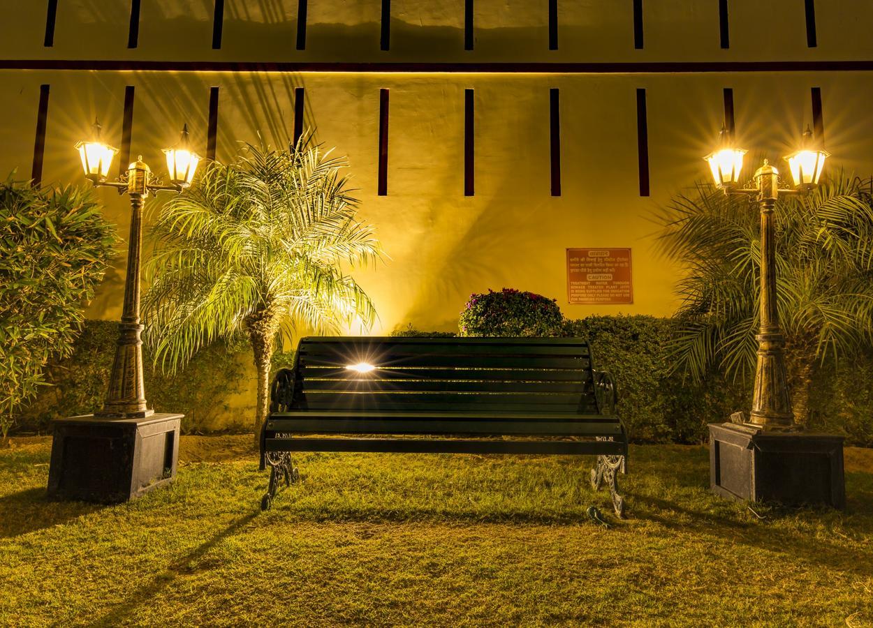 Umaid Haveli-A Heritage Style Hotel & Resort Τζαϊπούρ Εξωτερικό φωτογραφία